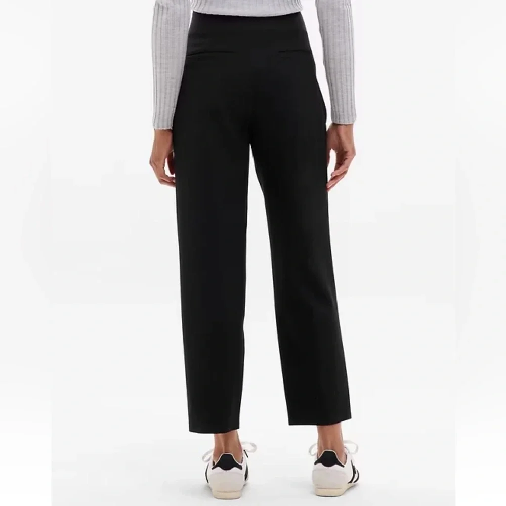 Athleta endless high rise pant blk 2, EUC - Picture 3 of 4
